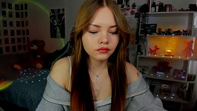 دردشة AkiraKatsu الجنسية المباشرة