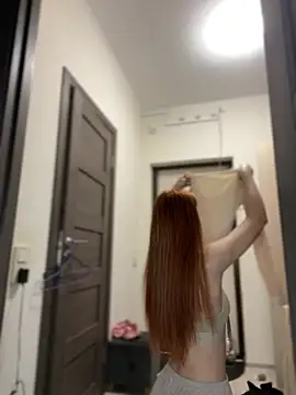 LittleFox___ Adlı Modelin Canlı XXX Sohbeti