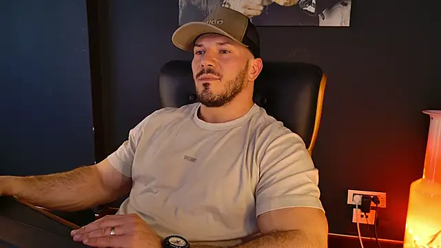 عرض كام AngeloEric