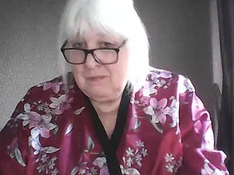 Alexia64231's Webcam Show