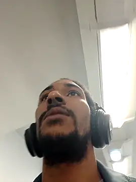 Mikaaa97 Show in webcam