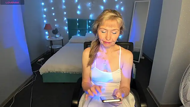 Carla_Vogue 现场XXX聊天