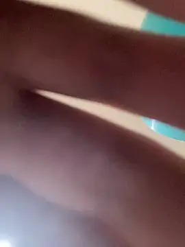 Mari_valda2's Live XXX Chat