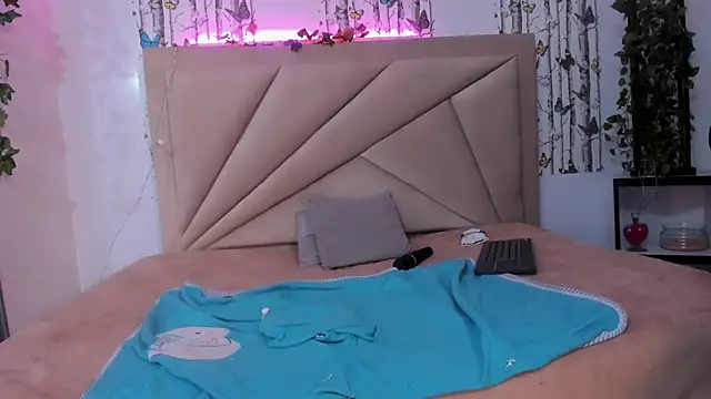 anna_moon11 élő XXX-chatje