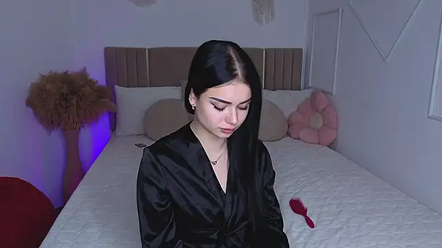 Silena_sky's Live XXX Chat