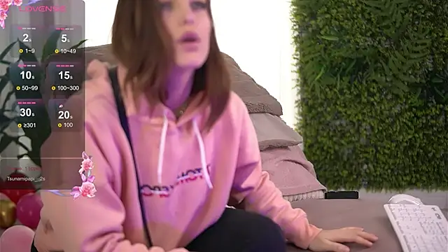 FreyaHeart's Live XXX Chat