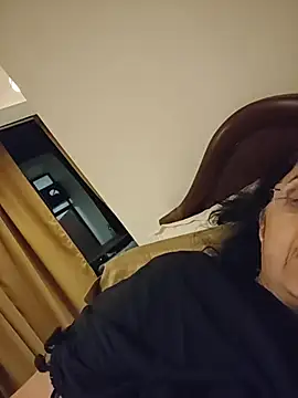 NakedMILFx's Live XXX Chat