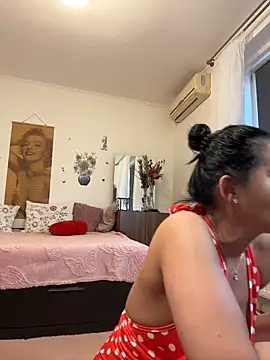 Онлайн чат XXX Hotmomcheckk_