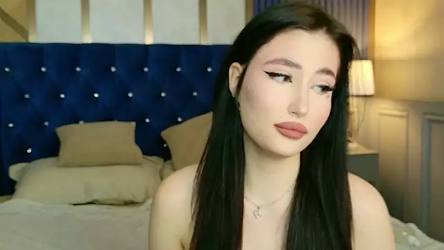 Chat XXX en directo de EmmaLawrens