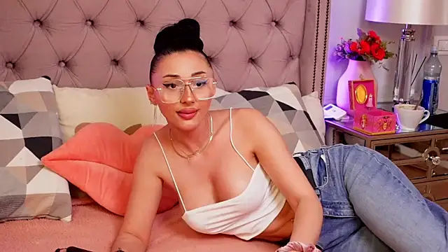 Chat XXX en directo de JenniferLovve