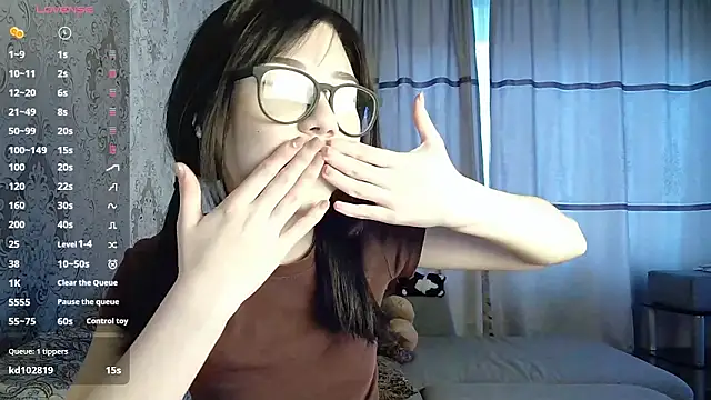 AprilOnilll's Live XXX Chat