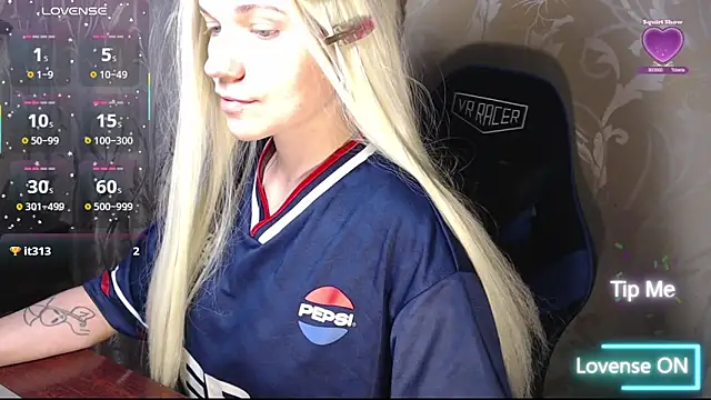 Shiny_Victoria Live XXX Chat