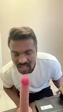 Chat XXX en directo de bhagihero