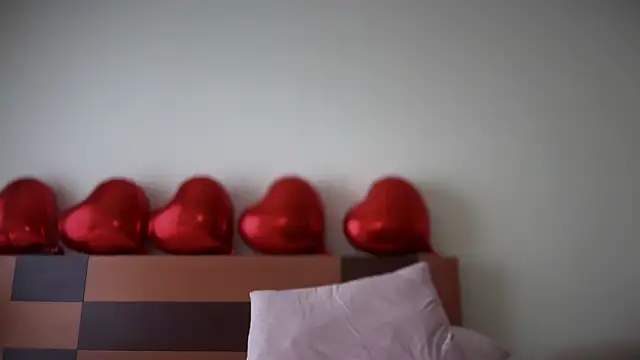 Reddgiirl's Live XXX Chat