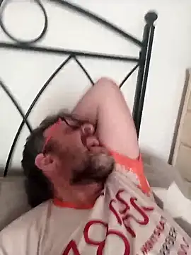 Онлайн чат XXX chicofashion50