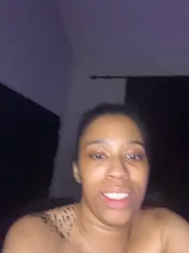 Czat XXX na żywo – YeahhhitsBreezy