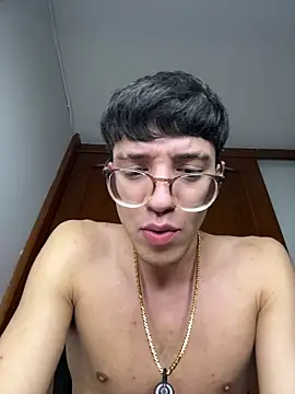 Chat XXX Live ArthurDavies_