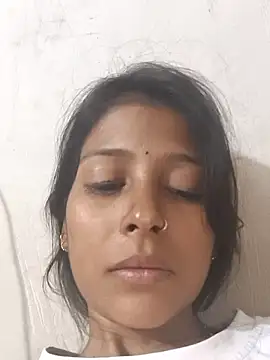 Nilu_XXX 在線直播表演