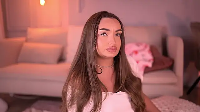 MillaSerene's Live XXX Chat