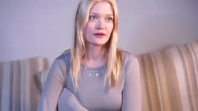 TaraBomstad live XXX chat