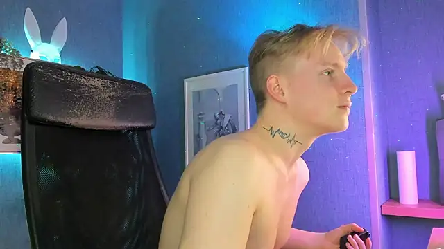 AlexxSweet 现场XXX聊天