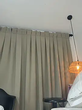 Angel_Perv Adlı Modelin Canlı XXX Sohbeti