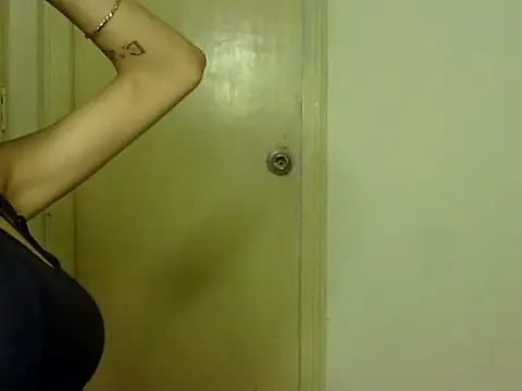 Chatroom XXX en direct de YOUR__ALLY