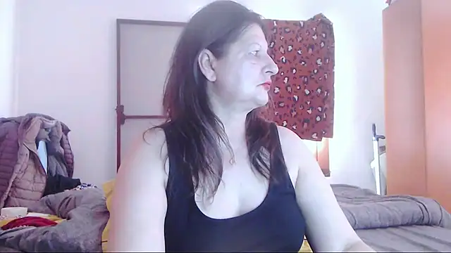 ExtasyMature Adlı Modelin Canlı XXX Sohbeti