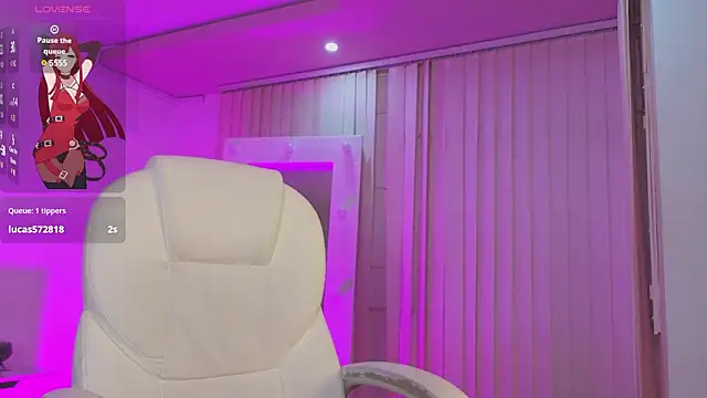 Živý XXX chat _sharlotte777