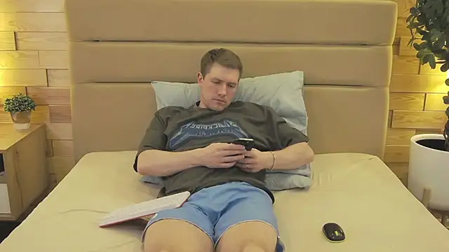 Czat XXX na żywo – EthanPinkman