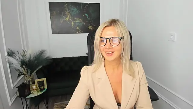 AgathaKlouin Live XXX-Chat