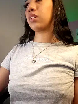 แชท XXX สดของ SallyWhitee