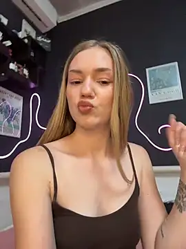 دردشة MilaMoone الجنسية المباشرة