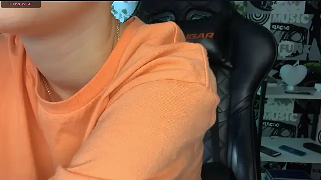 دردشة helgicuteness الجنسية المباشرة