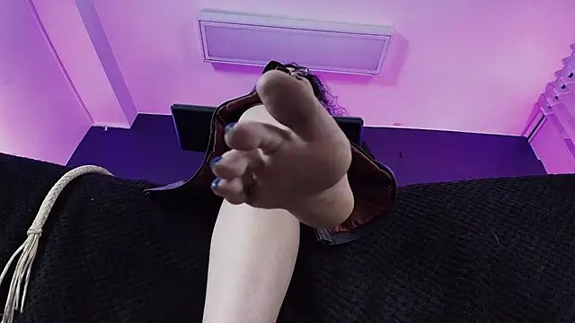 _Jade_16 Live XXX-Chat