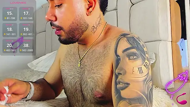 Czat XXX na żywo – Jampool19