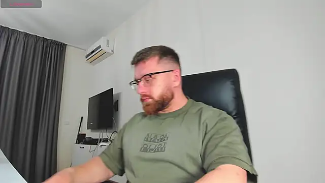 Findom_guy 现场XXX聊天