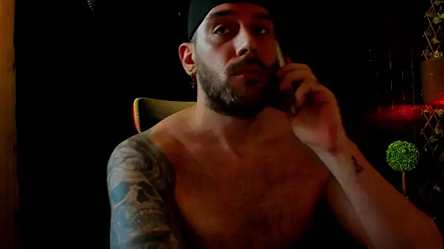 Czat XXX na żywo – LexHardy