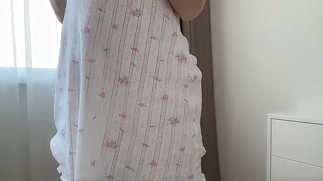 ShySchoolGirl: онлайн-секс-чат