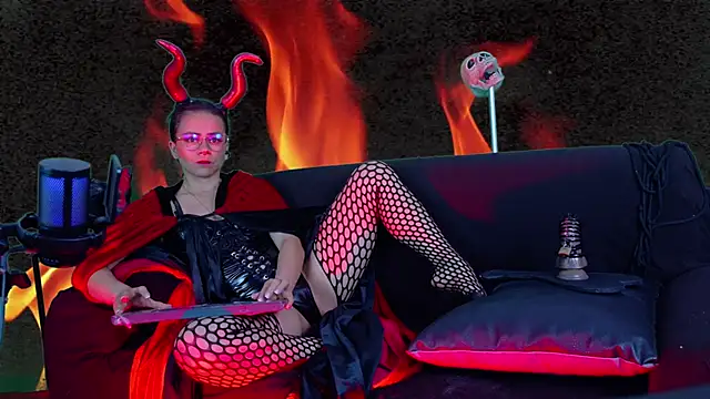 MistressSlut1's Live XXX Chat