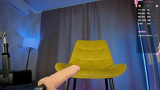 Juicy_Vikki Adlı Modelin Canlı XXX Sohbeti