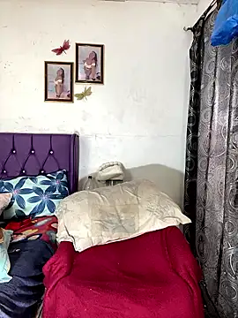 KandyHot_ élő XXX-chatje