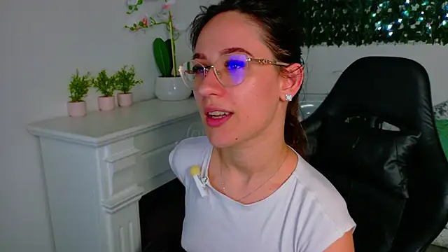 Chatroom XXX en direct de EvaBllake