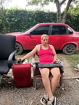 hotandfierylatinos2023 live XXX chat