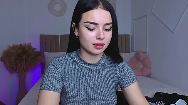 Chat +18 de Silena_sky ao vivo