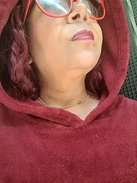 Scarlet_curly8a's Live XXX Chat