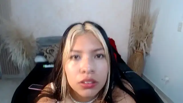 JESSYCHERNOBIL's Live XXX Chat