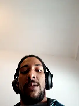 Mikaaa97's Live XXX Chat