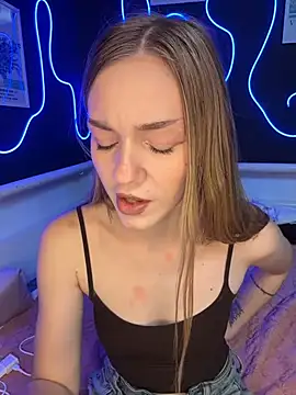 XXX chat uživo modela MilaMoone