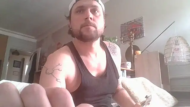 Chatroom XXX en direct de Titilouonlyf69